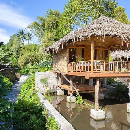 Onong'S Homestay & Cafe Tomohon Kültér fotó