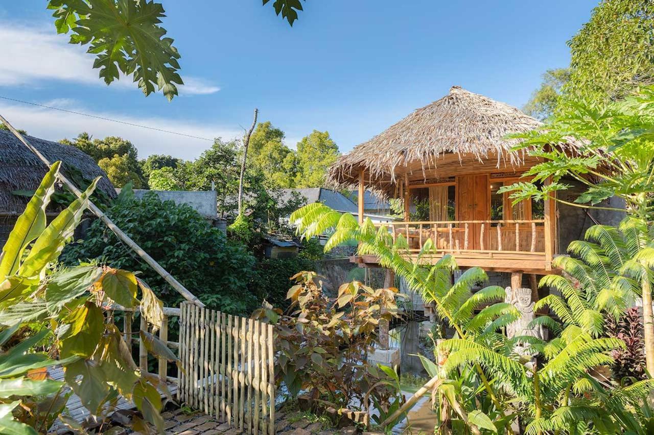 Onong'S Homestay & Cafe Tomohon Kültér fotó