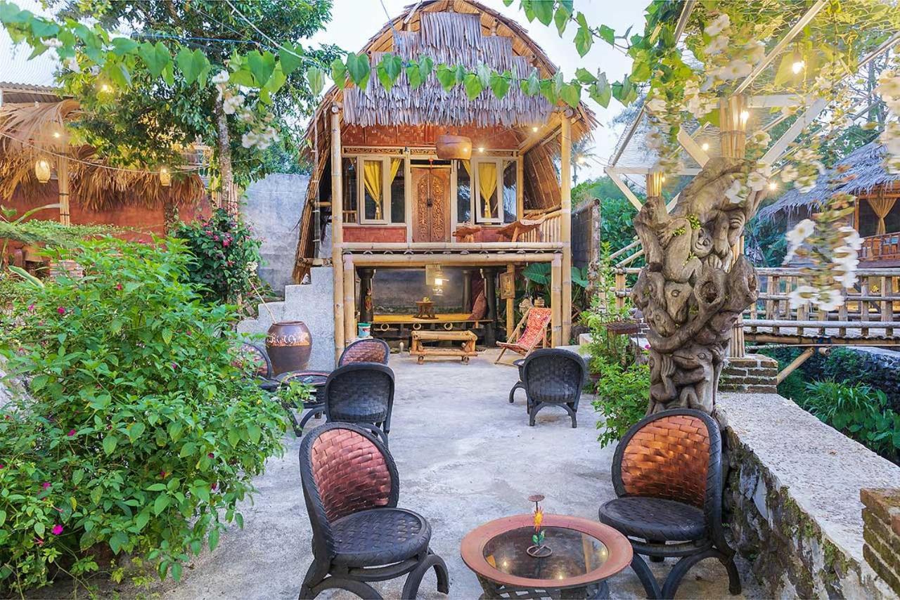 Onong'S Homestay & Cafe Tomohon Kültér fotó