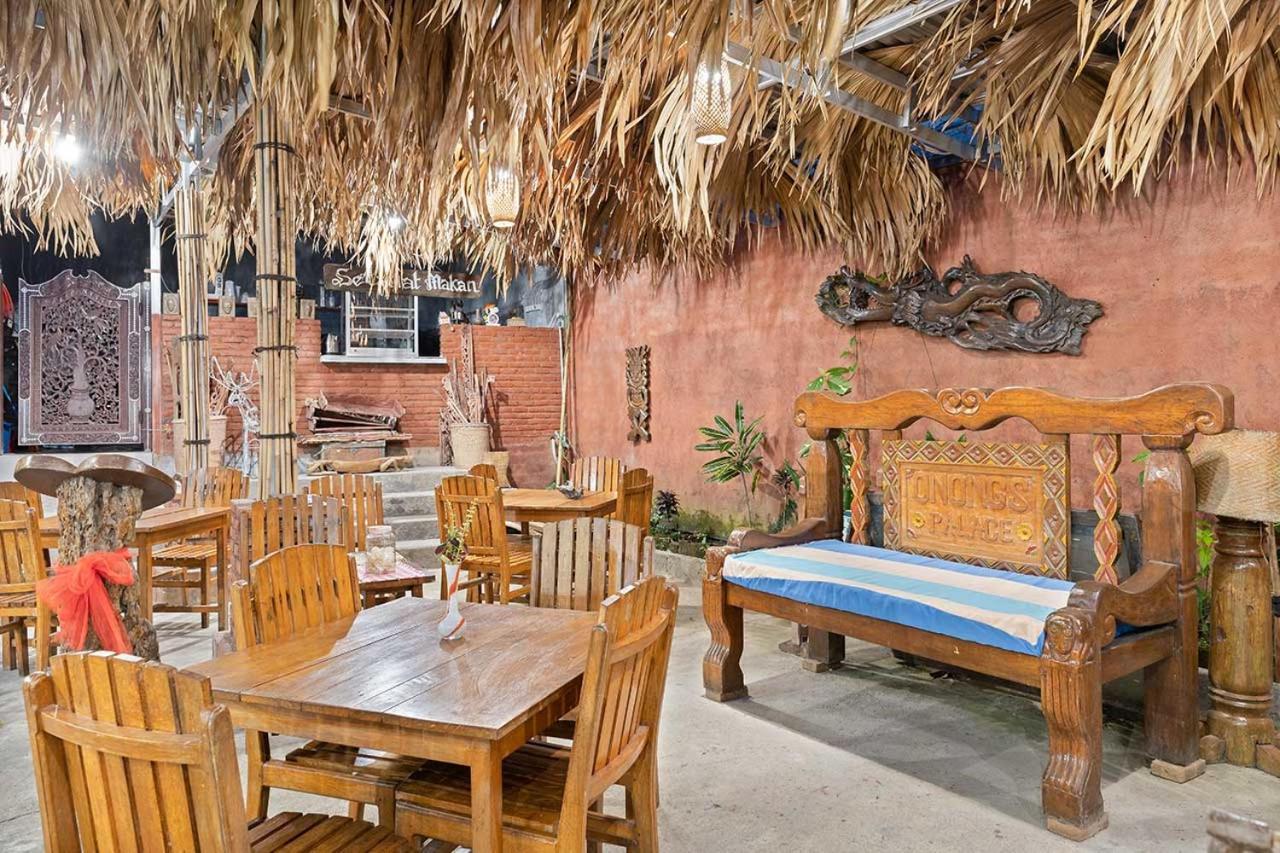 Onong'S Homestay & Cafe Tomohon Kültér fotó