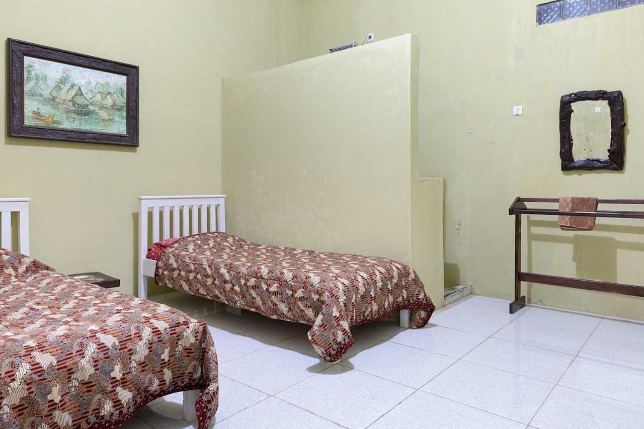 Onong'S Homestay & Cafe Tomohon Kültér fotó
