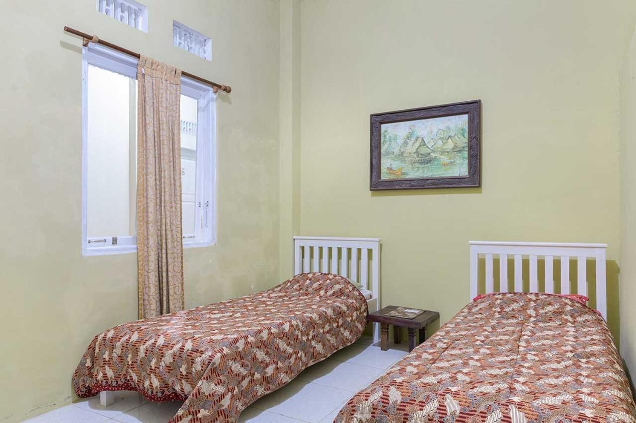 Onong'S Homestay & Cafe Tomohon Kültér fotó