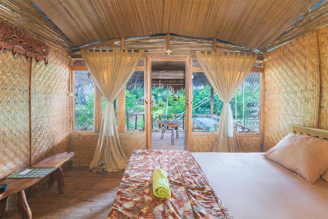 Onong'S Homestay & Cafe Tomohon Kültér fotó